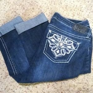 Sound girl Jean Capri